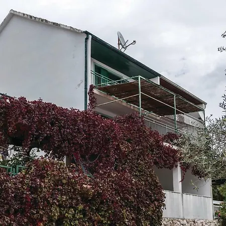 Apartman Three-bedroom In Komarna